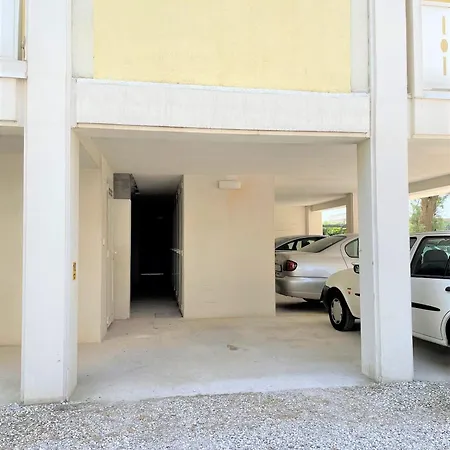 In A Prime Seafront Location Daire *