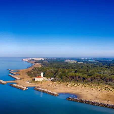 In A Prime Seafront Location * Bibione