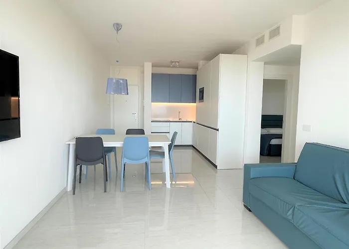 Apartament In A Prime Seafront Location Bibione